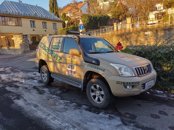 TOYOTA Land Cruiser