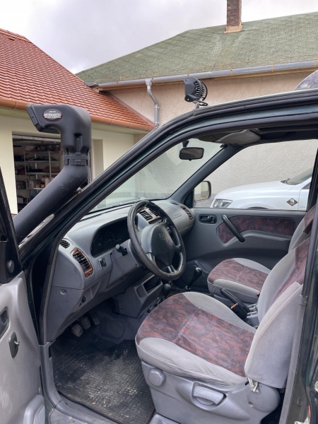 NISSAN Terrano