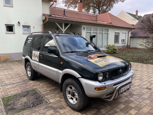 NISSAN Terrano