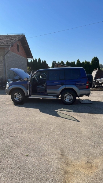 TOYOTA Land Cruiser 95
