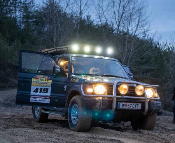 MITSUBISHI Pajero