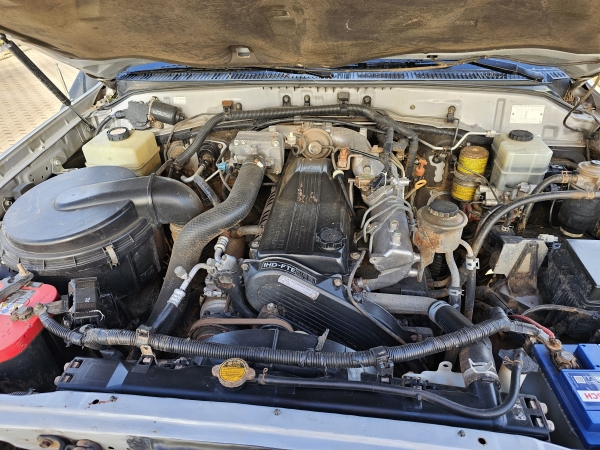 TOYOTA Land Cruiser 100