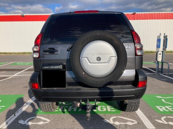 TOYOTA Land Cruiser Kdj120