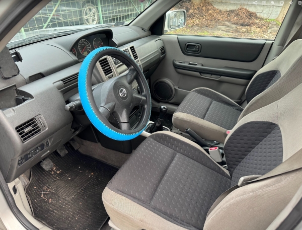 NISSAN X-trail