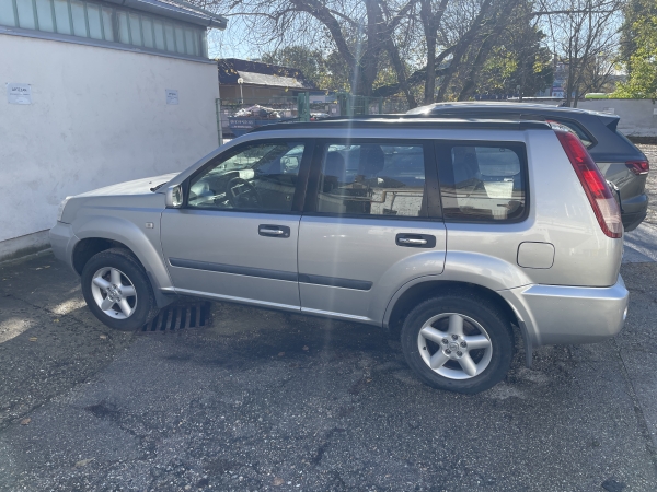NISSAN X-trail