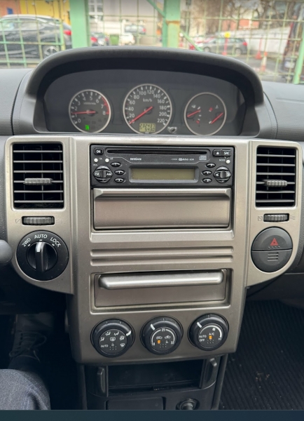 NISSAN X-trail