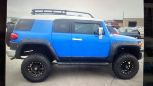 TOYOTA Fj Cruiser