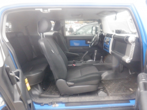 TOYOTA Fj Cruiser