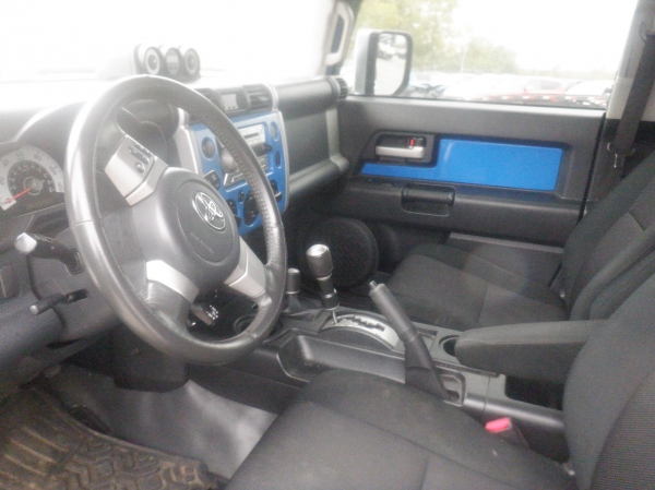 TOYOTA Fj Cruiser