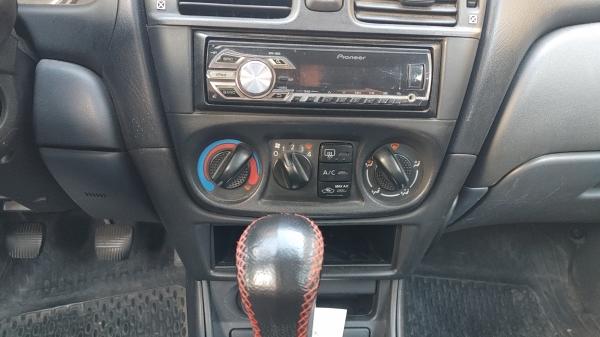 NISSAN Almera 1.5 Visia Ac
