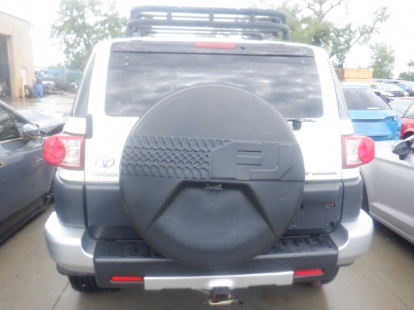 TOYOTA Fj Cruiser