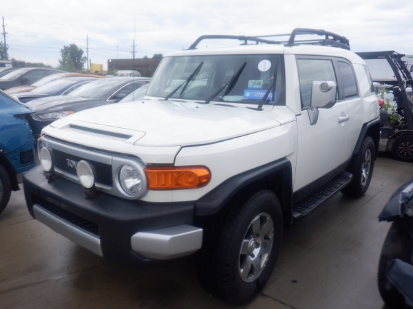 TOYOTA Fj Cruiser