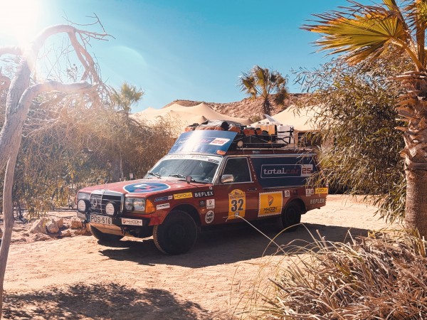 MERCEDES W123 Pilato