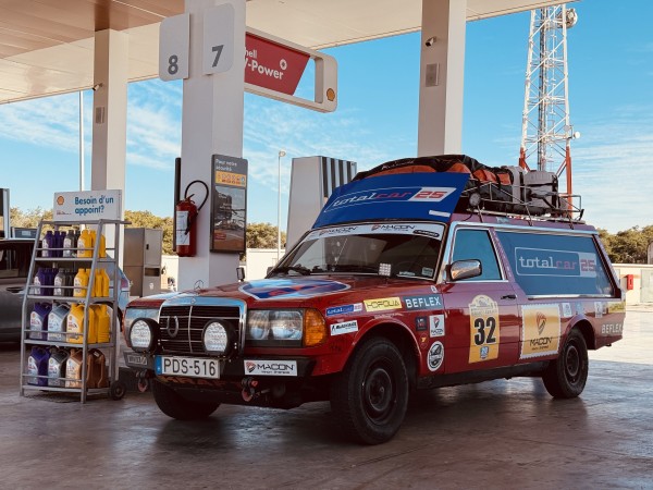 MERCEDES W123 Pilato