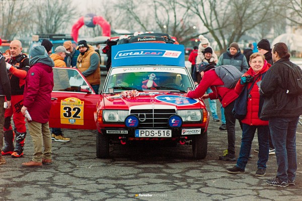 MERCEDES W123 Pilato