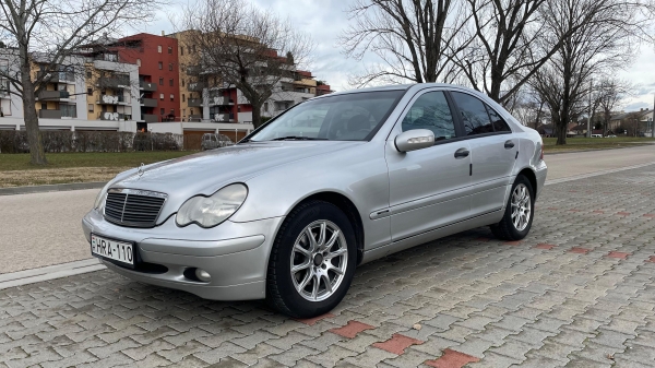 MERCEDES  C180