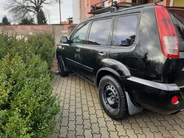 NISSAN X-trail
