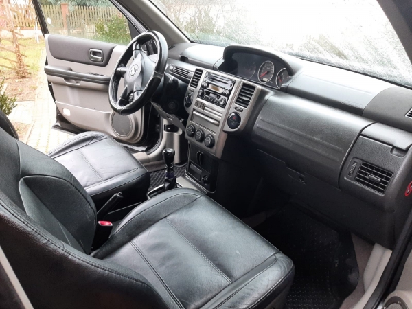 NISSAN X-trail