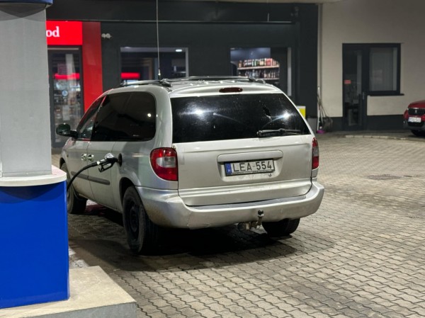 CHRYSLER Voyager