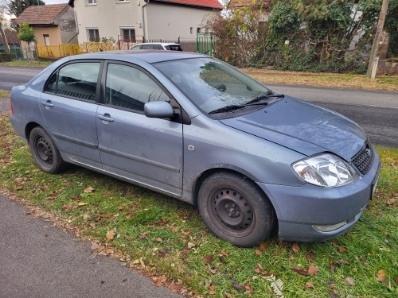 TOYOTA Corolla Sedan 1.4 Terra