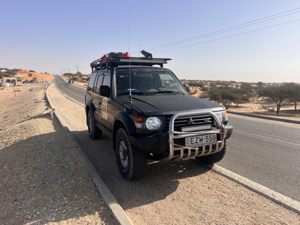 MITSUBISHI Pajero